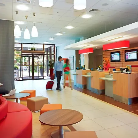 Ibis West Station Hotel Warschau
