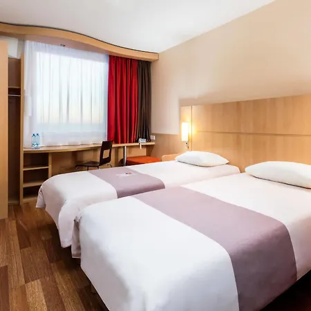 Ibis West Station 3* Warschau
