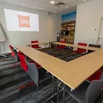 Ibis West Station Hotell