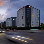 Ibis West Station Hotel Varsovie