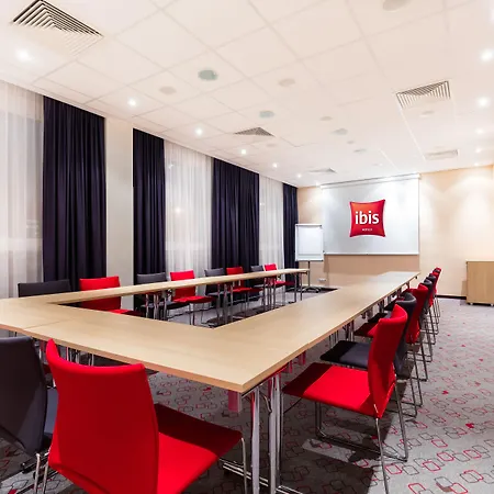 Ibis West Station 3* 华沙