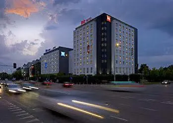 Ibis Reduta מלון ורשה