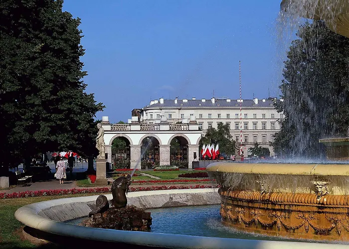 Hotel Ibis West Station Varsovia