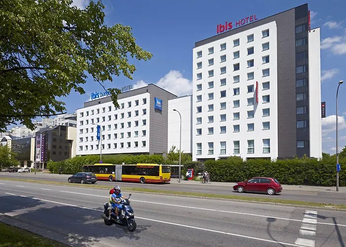 Ibis West Station Hotel