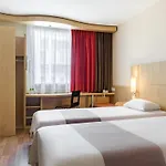 Ibis West Station 3* Varsovia