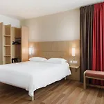 Ibis West Station Varsovia