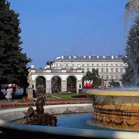 Hotel Ibis West Station Varsavia