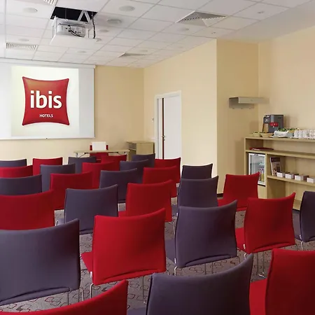 Szálloda Ibis West Station 3*