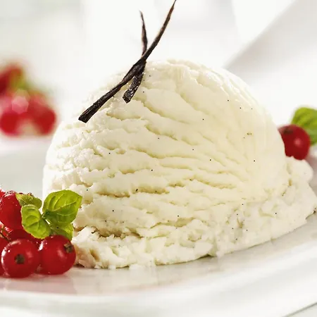 Ibis West Station 3*