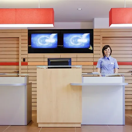 Ibis West Station Hotel Warschau