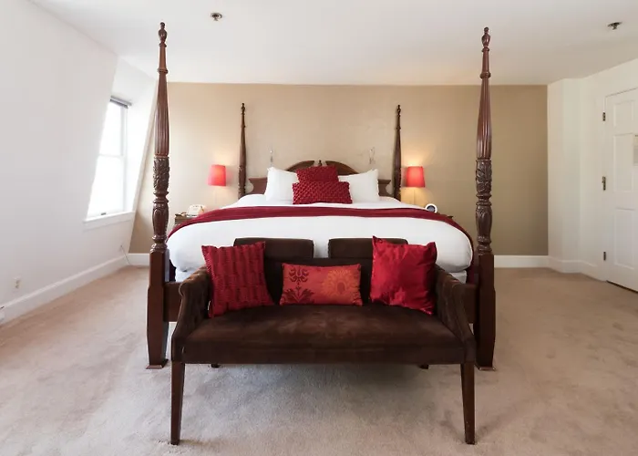 Szálloda Ibis West Station 3*