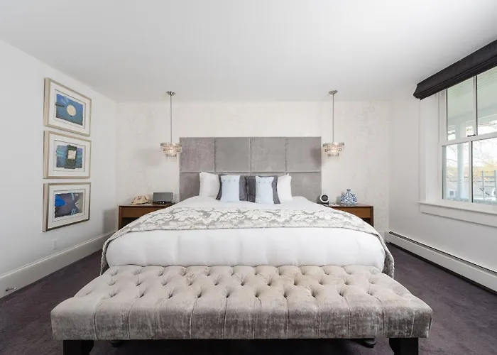 Ibis West Station Szálloda