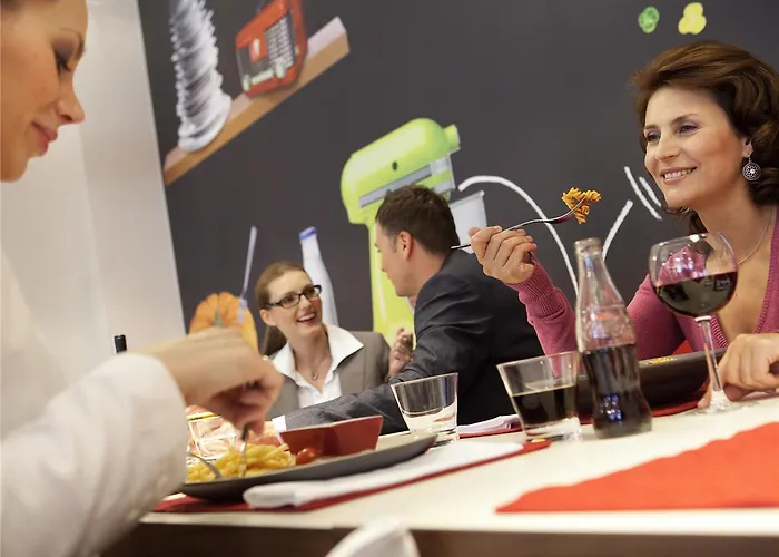 Szálloda Ibis West Station 3*