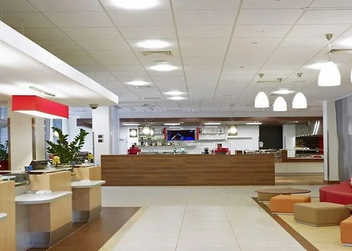 Ibis West Station Szálloda Varsó