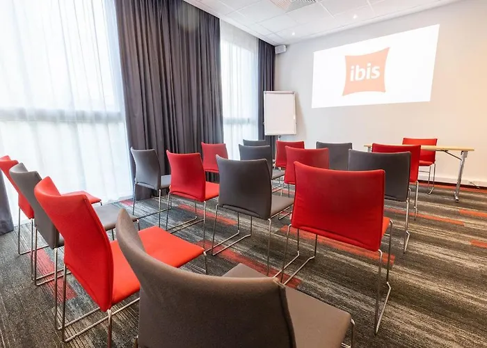 Hotel Ibis West Station Varsovia