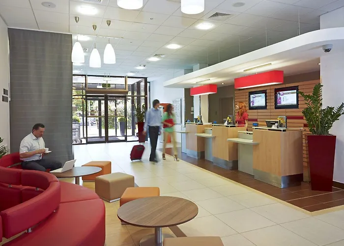 Hotel Ibis West Station