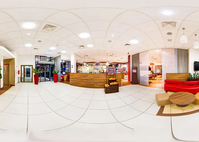 Hotel Ibis West Station Varsovia