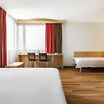 Hotel Ibis West Station Varsóvia