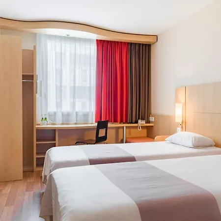 Ibis Reduta 3*