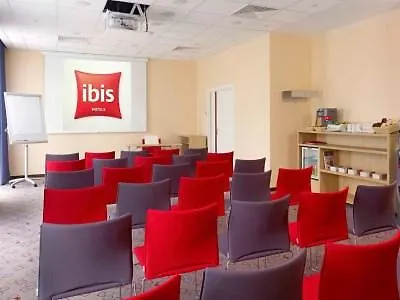 Ibis West Station Отель Варшава