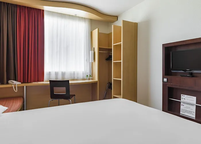 Hotel Ibis West Station Varsovie